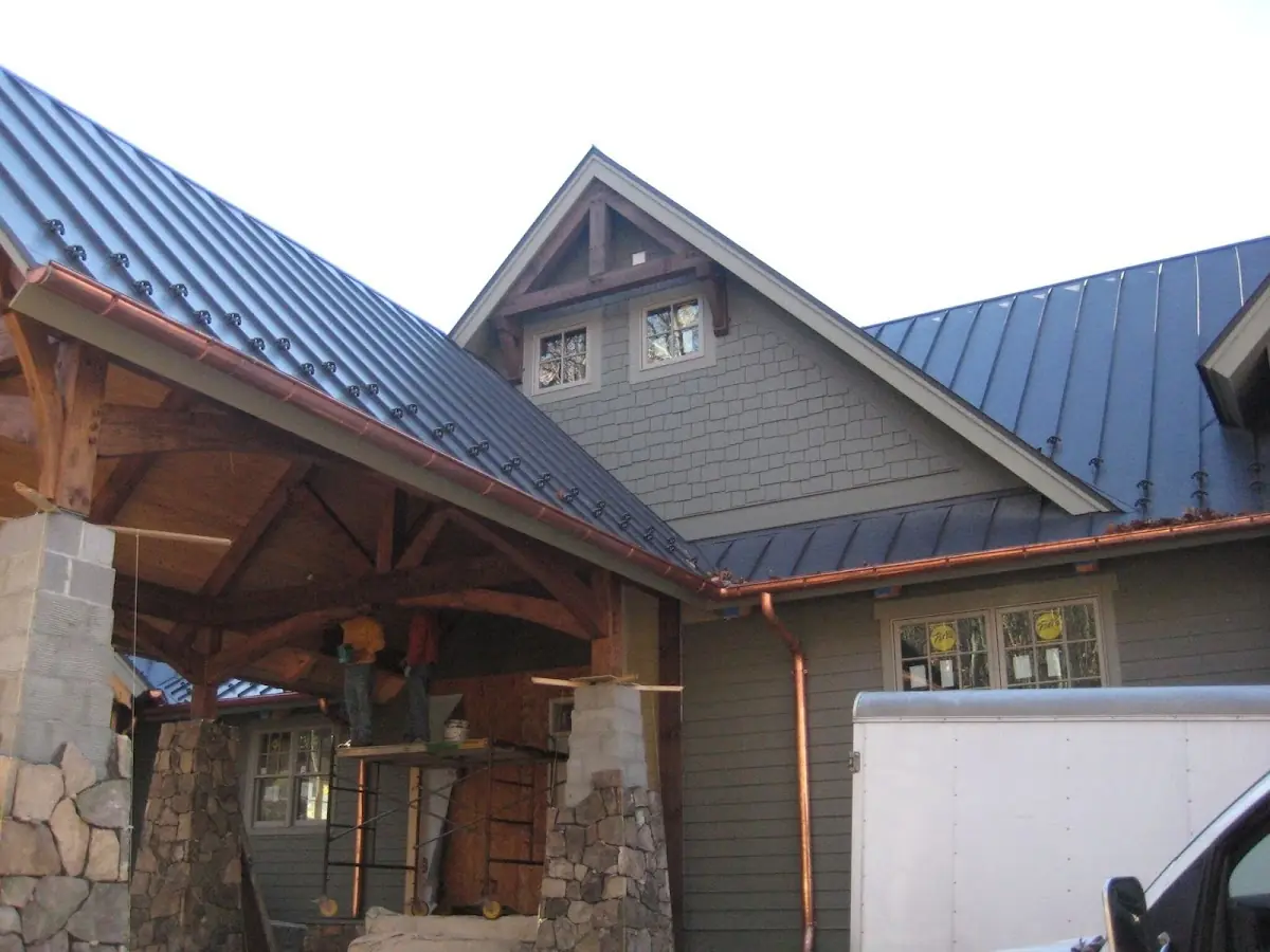 Craftsman Roofing team delivering quality roofing work in Kumtux